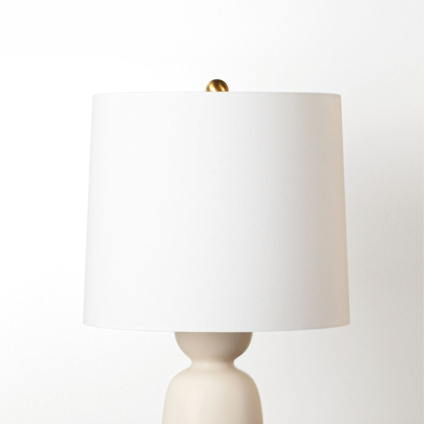 Leuchte Shop Keramik-Tischlampe 27", Antik-Elfenbein